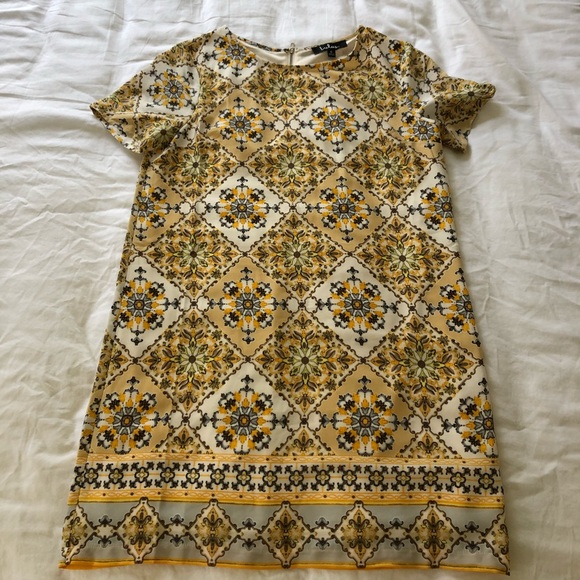 Lulus Dresses & Skirts - Lulus Dress